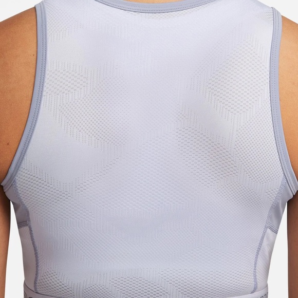 Nike Women's ProTraining Top & Bottom - Picture 7 of 16